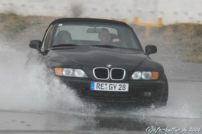 BMW_TRAINING_011106_3060