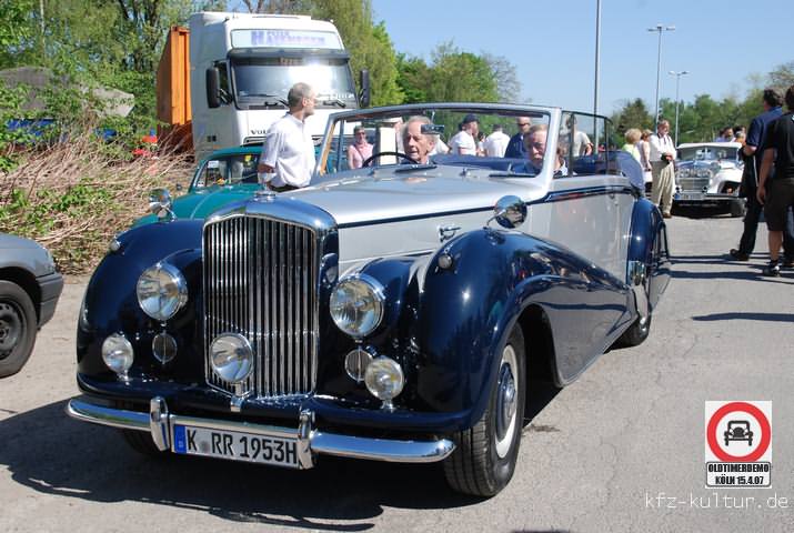OLDTIMER_DEMO_1871