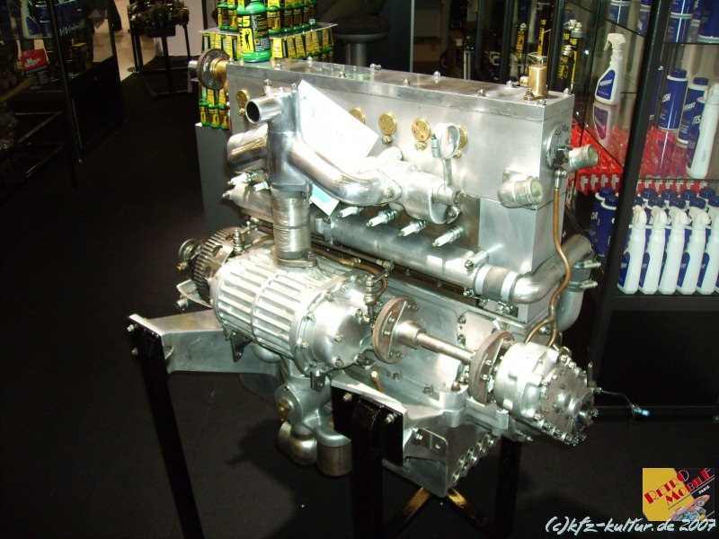 RETROMOBILE_1028