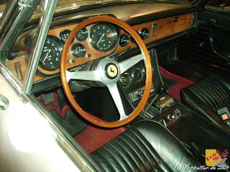 RETROMOBILE_1076