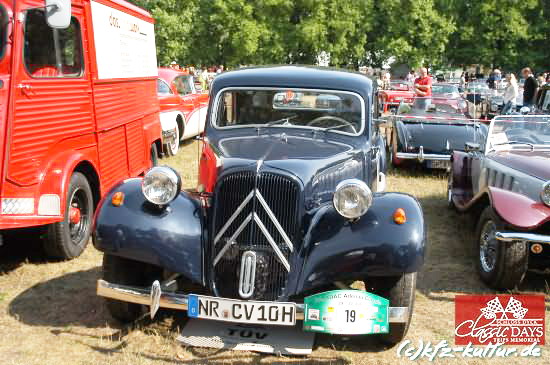 schloss_dyck_oldtimer_0627